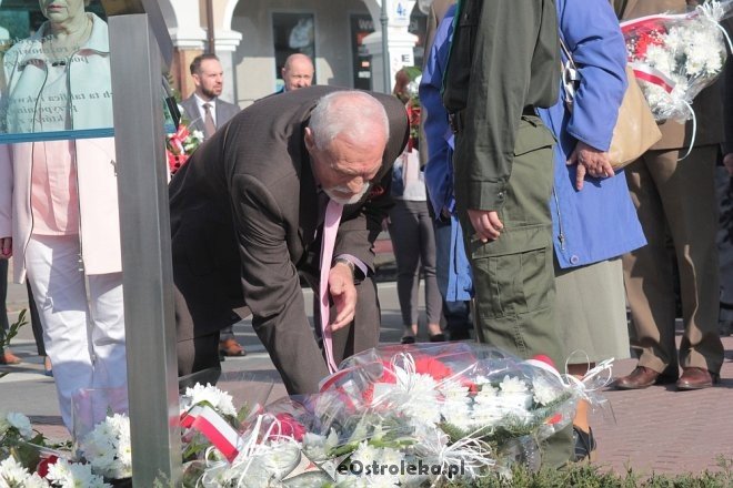Ostrołęczanie uczcili pamięć ofiar Katastrofy Smoleńskiej [10.04.2018] - zdjęcie #63 - eOstroleka.pl