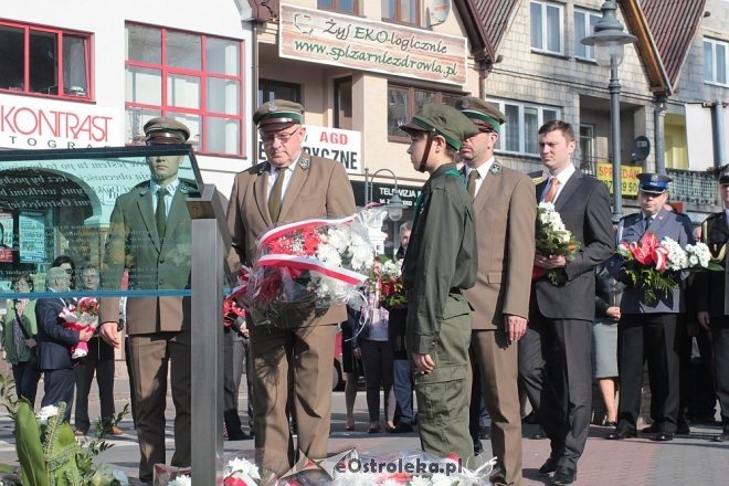 Ostrołęczanie uczcili pamięć ofiar Katastrofy Smoleńskiej [10.04.2018] - zdjęcie #65 - eOstroleka.pl