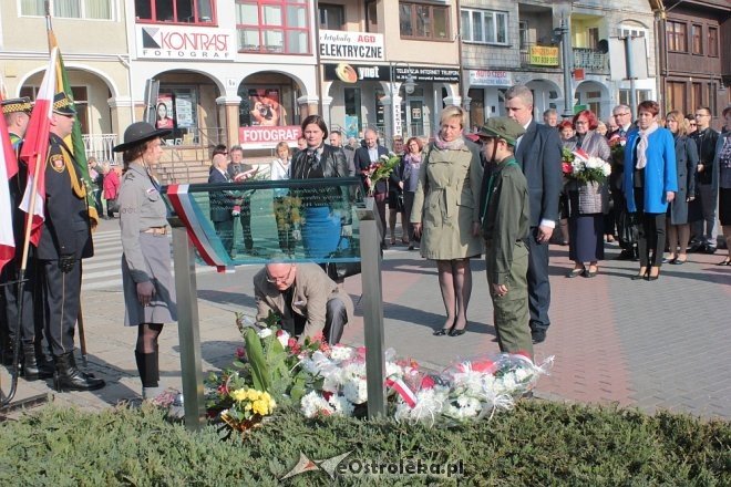 Ostrołęczanie uczcili pamięć ofiar Katastrofy Smoleńskiej [10.04.2018] - zdjęcie #76 - eOstroleka.pl