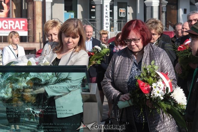 Ostrołęczanie uczcili pamięć ofiar Katastrofy Smoleńskiej [10.04.2018] - zdjęcie #77 - eOstroleka.pl