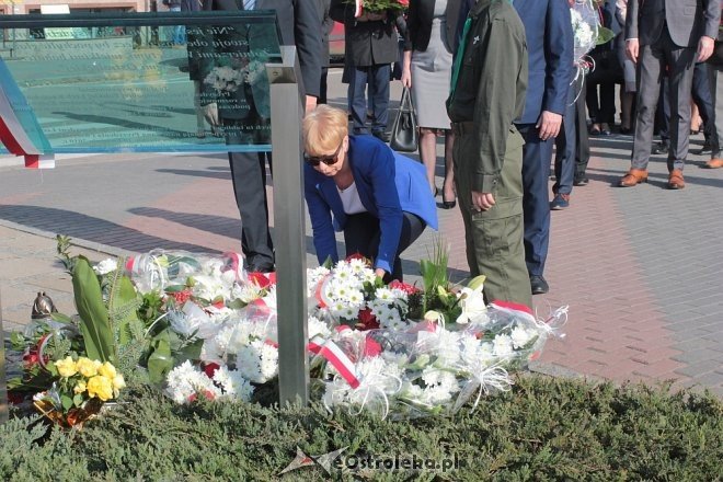 Ostrołęczanie uczcili pamięć ofiar Katastrofy Smoleńskiej [10.04.2018] - zdjęcie #87 - eOstroleka.pl