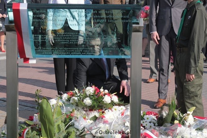 Ostrołęczanie uczcili pamięć ofiar Katastrofy Smoleńskiej [10.04.2018] - zdjęcie #15 - eOstroleka.pl