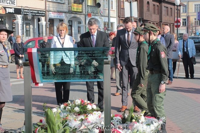 Ostrołęczanie uczcili pamięć ofiar Katastrofy Smoleńskiej [10.04.2018] - zdjęcie #93 - eOstroleka.pl