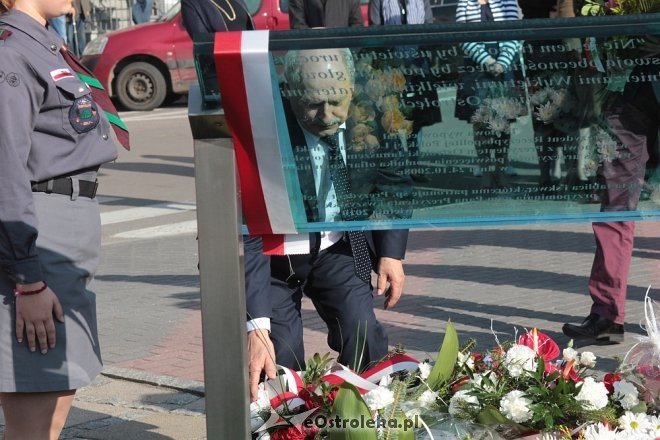 Ostrołęczanie uczcili pamięć ofiar Katastrofy Smoleńskiej [10.04.2018] - zdjęcie #97 - eOstroleka.pl
