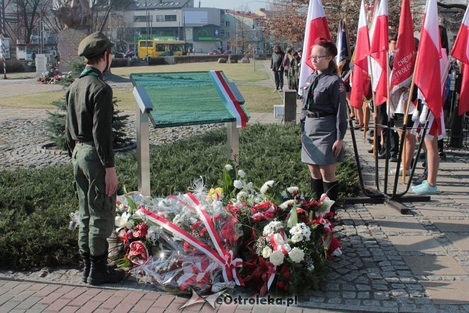 Ostrołęczanie uczcili pamięć ofiar Katastrofy Smoleńskiej [10.04.2018] - zdjęcie #2 - eOstroleka.pl