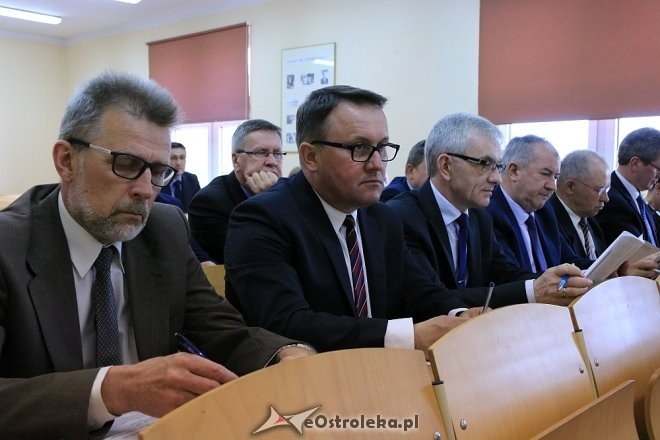 XLIV sesja Rady Powiatu w Ostrołęce [12.04.2018] - zdjęcie #6 - eOstroleka.pl