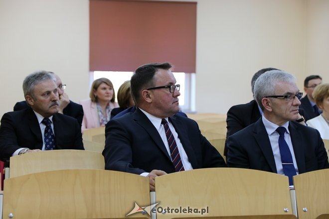 XLIV sesja Rady Powiatu w Ostrołęce [12.04.2018] - zdjęcie #42 - eOstroleka.pl