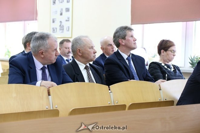 XLIV sesja Rady Powiatu w Ostrołęce [12.04.2018] - zdjęcie #43 - eOstroleka.pl