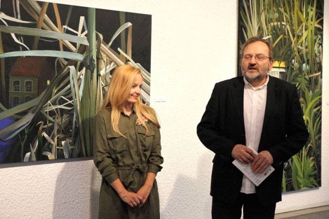 Wernisaż wystawy „Interwencje przyrody” w Galerii Ostrołęka [13.04.2018] - zdjęcie #8 - eOstroleka.pl