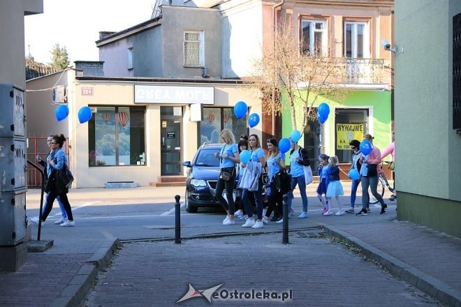 Niebieski Marsz ulicami Ostrołęki [14.04.2018] - zdjęcie #1 - eOstroleka.pl