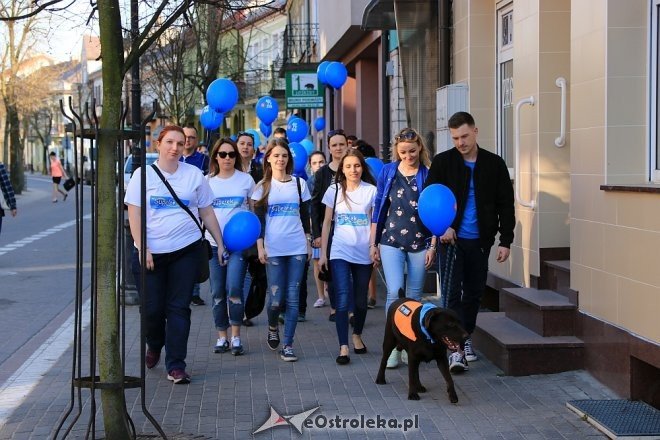 Niebieski Marsz ulicami Ostrołęki [14.04.2018] - zdjęcie #8 - eOstroleka.pl