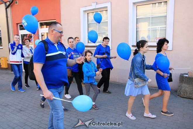 Niebieski Marsz ulicami Ostrołęki [14.04.2018] - zdjęcie #12 - eOstroleka.pl