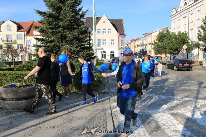Niebieski Marsz ulicami Ostrołęki [14.04.2018] - zdjęcie #36 - eOstroleka.pl