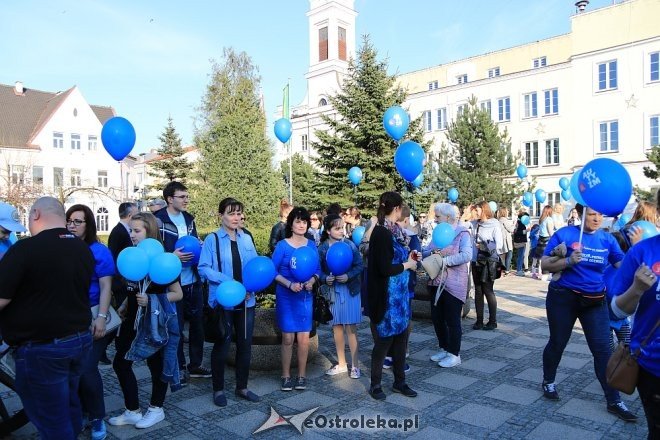 Niebieski Marsz ulicami Ostrołęki [14.04.2018] - zdjęcie #45 - eOstroleka.pl