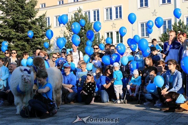 Niebieski Marsz ulicami Ostrołęki [14.04.2018] - zdjęcie #50 - eOstroleka.pl