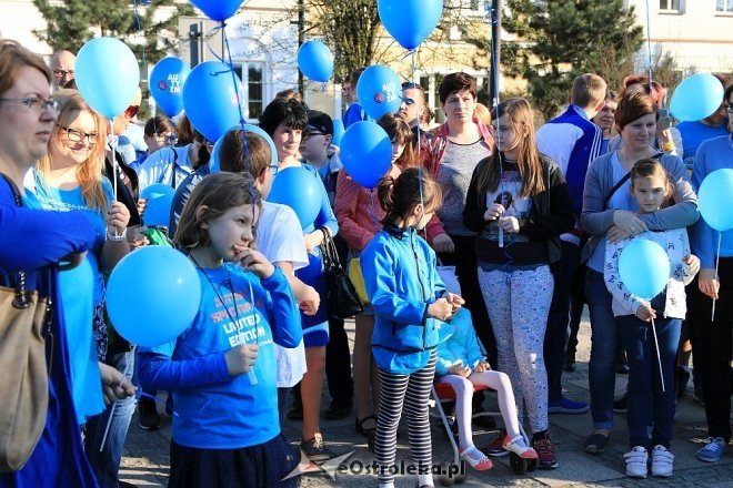 Niebieski Marsz ulicami Ostrołęki [14.04.2018] - zdjęcie #64 - eOstroleka.pl