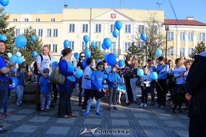 Niebieski Marsz ulicami Ostrołęki [14.04.2018] - zdjęcie #68 - eOstroleka.pl