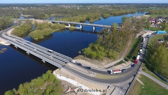 Kolizja na drodze dojazdowej do tymczasowego mostu w Ostrołęce [20.04.2018] - zdjęcie #8 - eOstroleka.pl