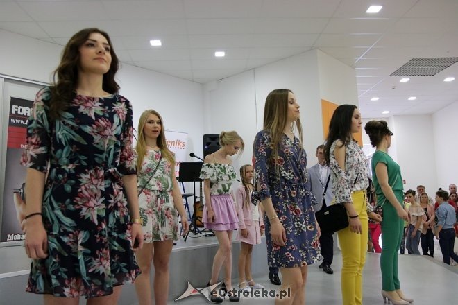 Dzień Rodziny i wiosenny pokaz mody w Hali Targowej Feniks [22.04.2018] - zdjęcie #87 - eOstroleka.pl