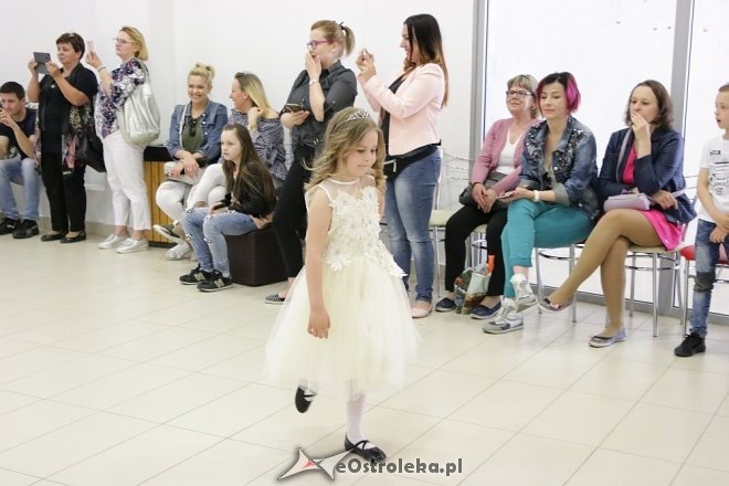 Dzień Rodziny i wiosenny pokaz mody w Hali Targowej Feniks [22.04.2018] - zdjęcie #123 - eOstroleka.pl