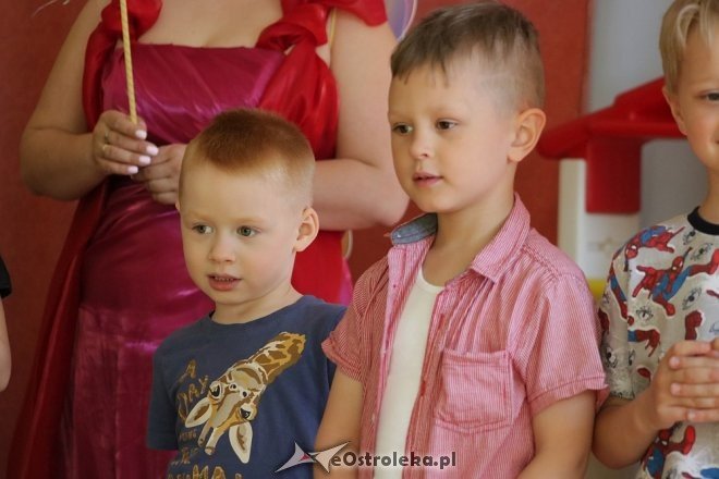 Edukacyjny spektakl w Krainie Misiów [24.04.2018] - zdjęcie #45 - eOstroleka.pl