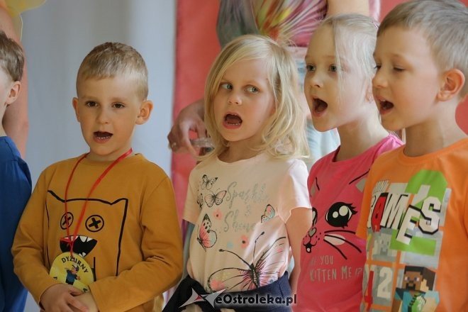 Edukacyjny spektakl w Krainie Misiów [24.04.2018] - zdjęcie #42 - eOstroleka.pl