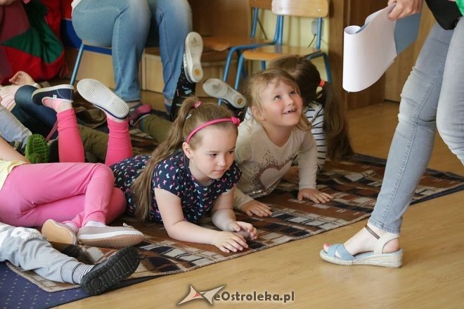 Edukacyjny spektakl w Krainie Misiów [24.04.2018] - zdjęcie #35 - eOstroleka.pl