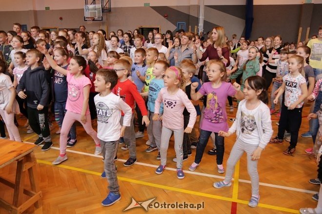 Dzień tańca w ostrołęckiej „dziesiątce” [25.04.2018] - zdjęcie #11 - eOstroleka.pl