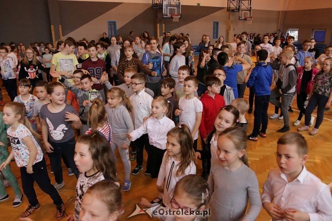 Dzień tańca w ostrołęckiej „dziesiątce” [25.04.2018] - zdjęcie #19 - eOstroleka.pl