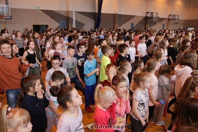 Dzień tańca w ostrołęckiej „dziesiątce” [25.04.2018] - zdjęcie #33 - eOstroleka.pl