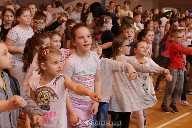 Dzień tańca w ostrołęckiej „dziesiątce” [25.04.2018] - zdjęcie #41 - eOstroleka.pl