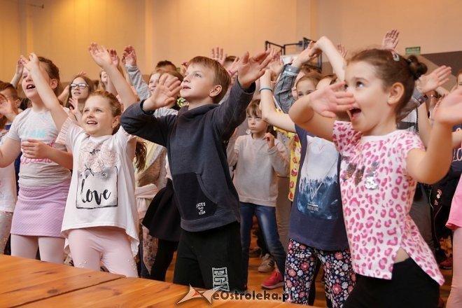 Dzień tańca w ostrołęckiej „dziesiątce” [25.04.2018] - zdjęcie #50 - eOstroleka.pl