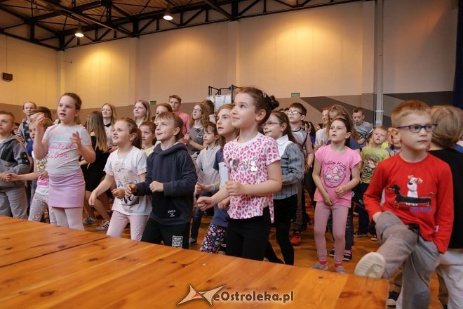 Dzień tańca w ostrołęckiej „dziesiątce” [25.04.2018] - zdjęcie #54 - eOstroleka.pl