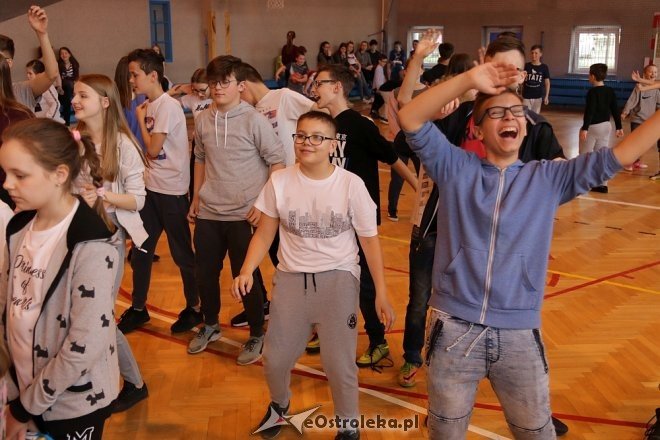 Dzień tańca w ostrołęckiej „dziesiątce” [25.04.2018] - zdjęcie #67 - eOstroleka.pl