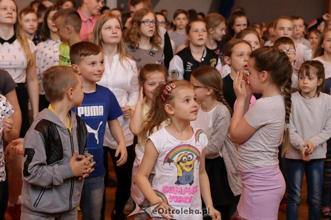 Dzień tańca w ostrołęckiej „dziesiątce” [25.04.2018] - zdjęcie #75 - eOstroleka.pl