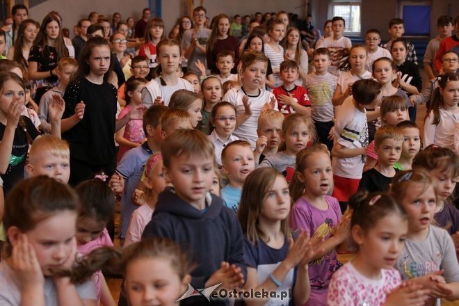 Dzień tańca w ostrołęckiej „dziesiątce” [25.04.2018] - zdjęcie #3 - eOstroleka.pl