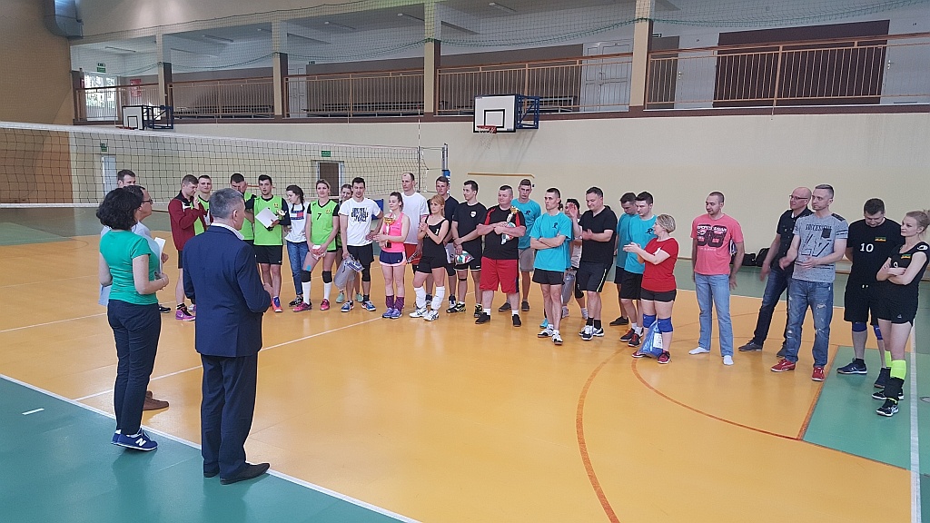I Powiatowy Turniej Drużyn Mieszanych w Piłkę Siatkową [22.04.2018] - zdjęcie #38 - eOstroleka.pl