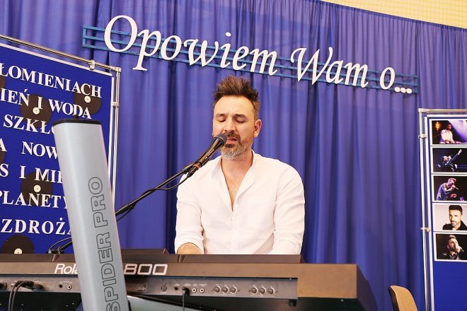 Mateusz Ziółko wystąpił w ZSP w Łysych [26.04.2018] - zdjęcie #9 - eOstroleka.pl