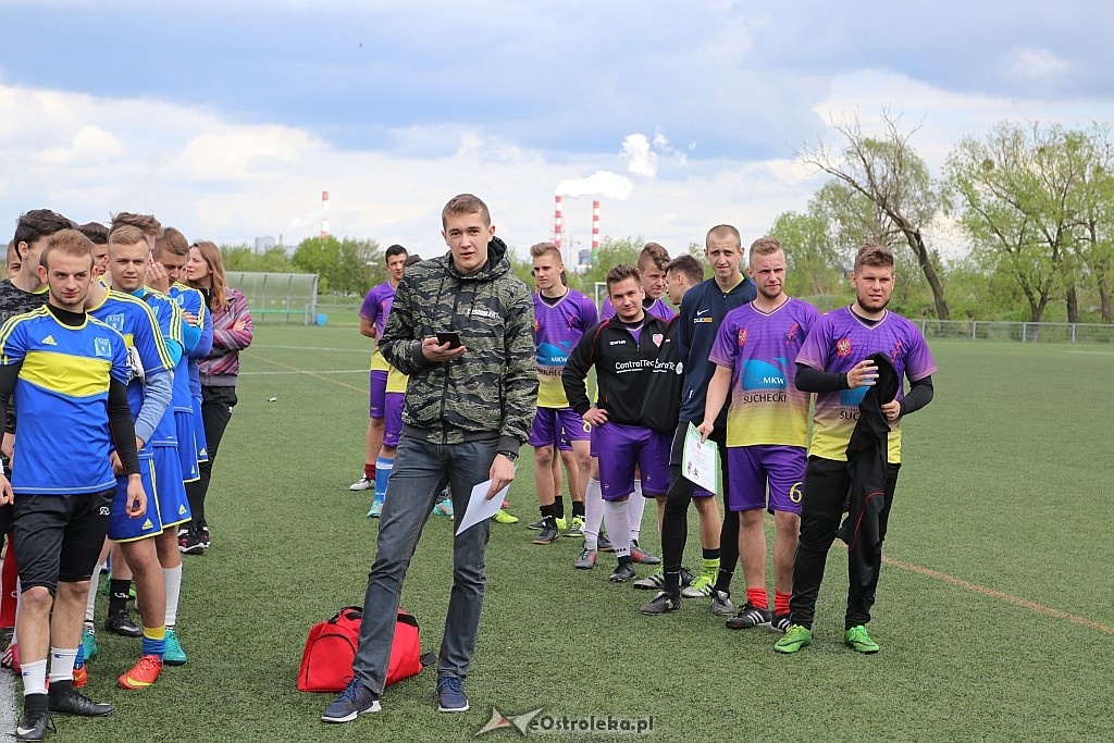 Mistrzostwa Ostrołęki szkół średnich w piłce nożnej mężczyzn [26.04.2018] - zdjęcie #21 - eOstroleka.pl