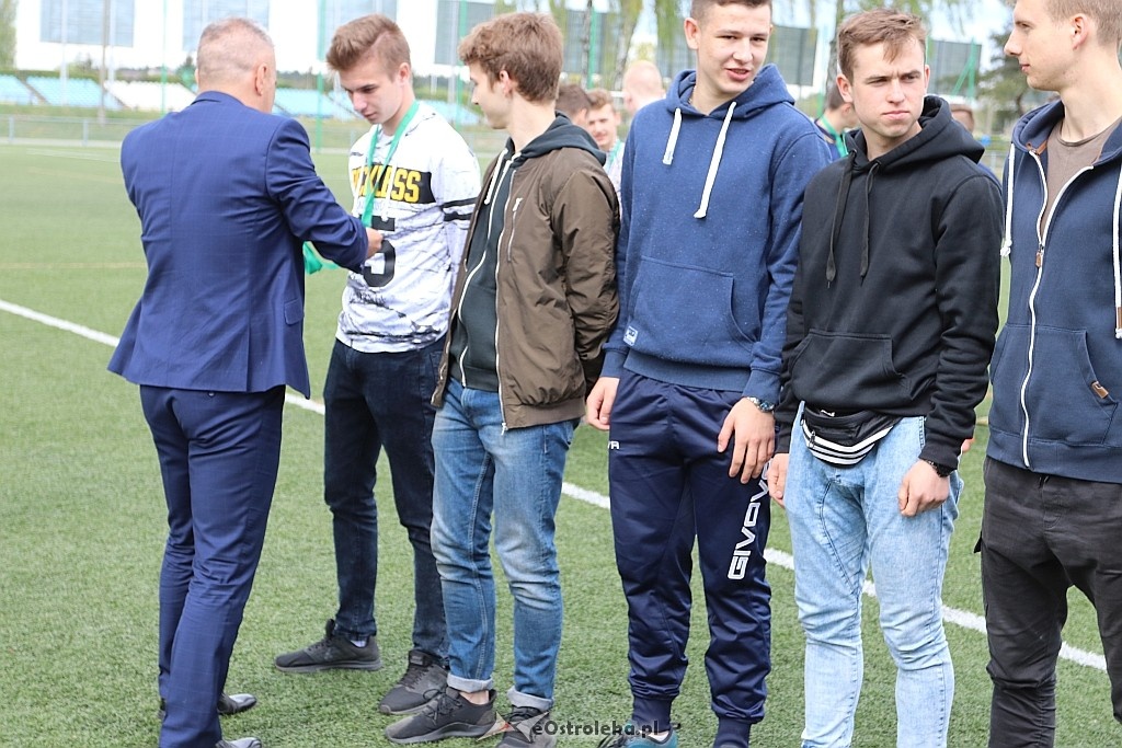 Mistrzostwa Ostrołęki szkół średnich w piłce nożnej mężczyzn [26.04.2018] - zdjęcie #37 - eOstroleka.pl
