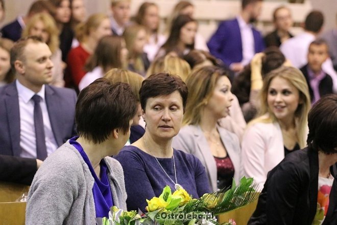 Zakończenie roku szkolnego klas maturalnych z III LO [26.04.2018] - zdjęcie #4 - eOstroleka.pl