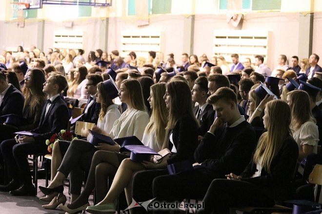 Zakończenie roku szkolnego klas maturalnych z III LO [26.04.2018] - zdjęcie #25 - eOstroleka.pl