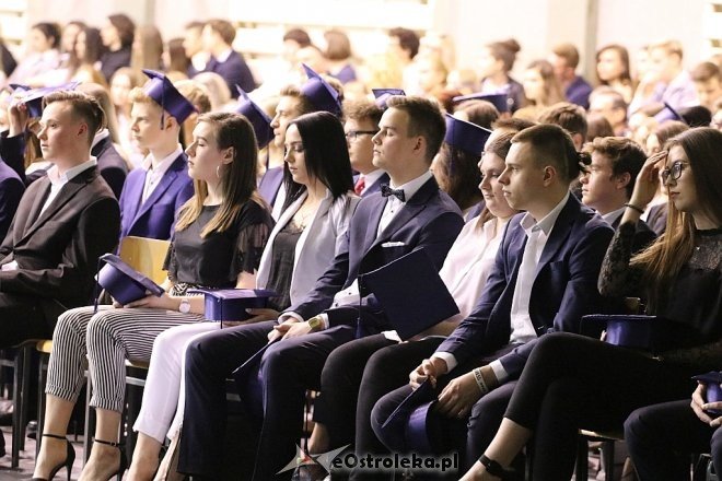 Zakończenie roku szkolnego klas maturalnych z III LO [26.04.2018] - zdjęcie #36 - eOstroleka.pl
