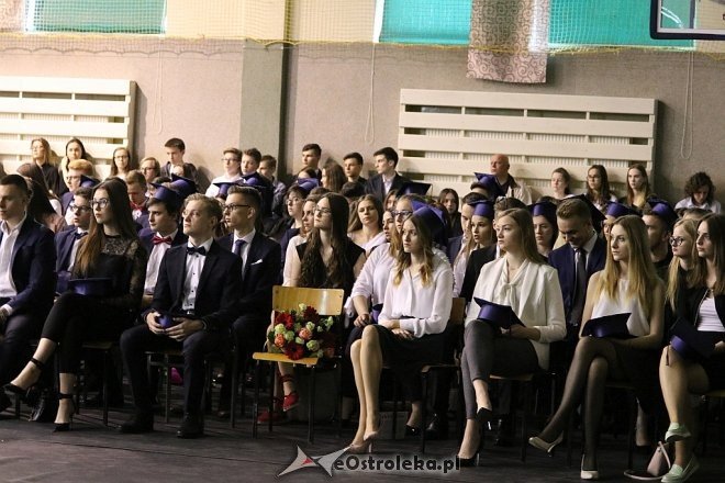 Zakończenie roku szkolnego klas maturalnych z III LO [26.04.2018] - zdjęcie #42 - eOstroleka.pl