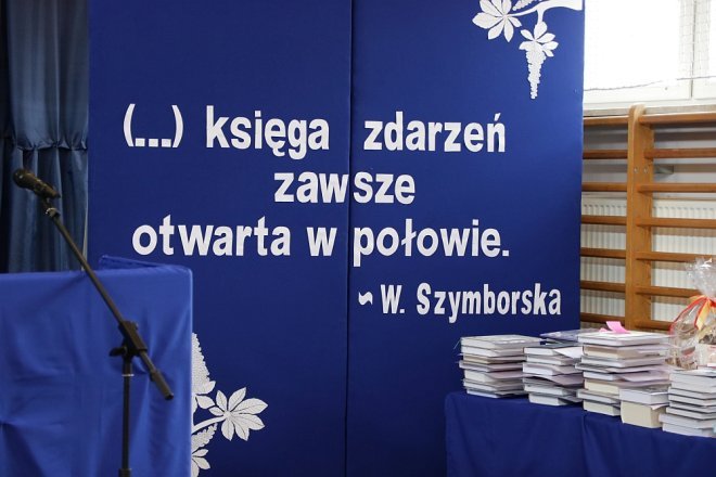Rozdanie świadectw maturalnych w II LO w Ostrołęce [26.04.2018] - zdjęcie #12 - eOstroleka.pl
