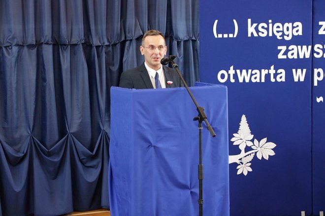 Rozdanie świadectw maturalnych w II LO w Ostrołęce [26.04.2018] - zdjęcie #41 - eOstroleka.pl