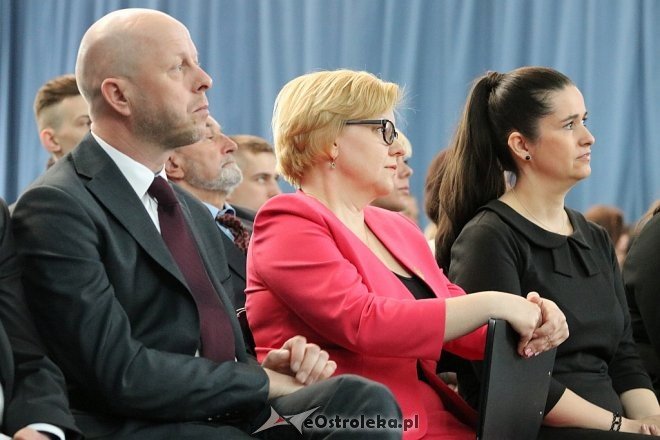 Rozdanie świadectw maturalnych w I LO w Ostrołęce [27.04.2018] - zdjęcie #1 - eOstroleka.pl