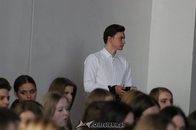 Rozdanie świadectw maturalnych w ZSZ 3 w Ostrołęce [27.04.2018] - zdjęcie #1 - eOstroleka.pl