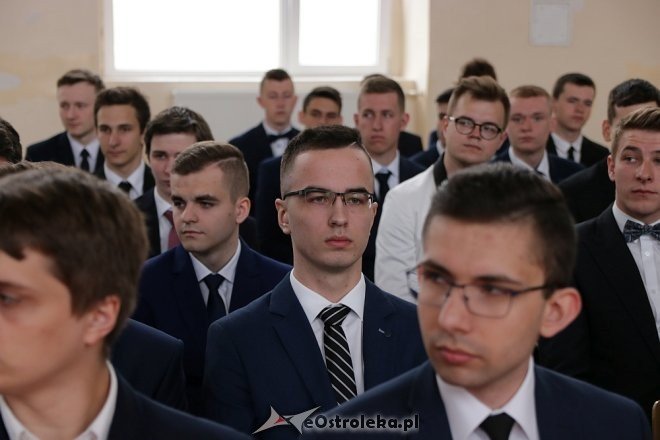 Rozdanie świadectw maturalnych w ZSZ nr 1 w Ostrołęce [27.04.2018] - zdjęcie #53 - eOstroleka.pl