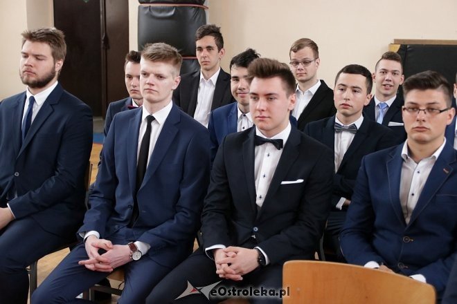 Rozdanie świadectw maturalnych w ZSZ nr 1 w Ostrołęce [27.04.2018] - zdjęcie #49 - eOstroleka.pl